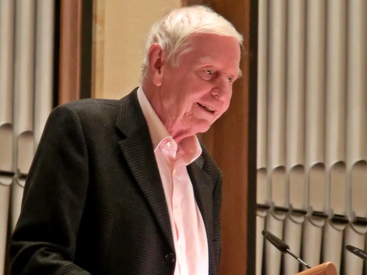 Hans Magnus Enzensberger