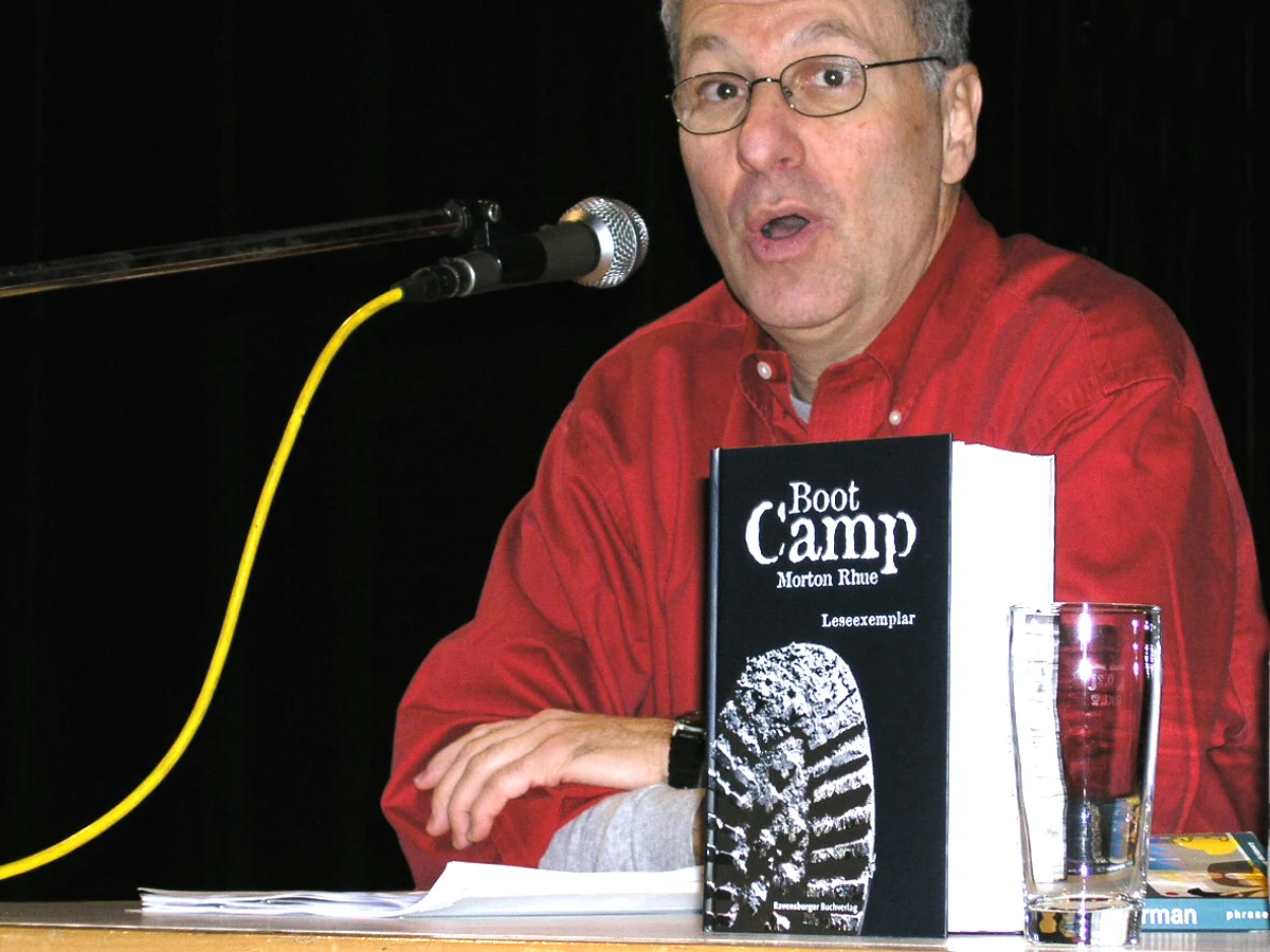 Morton Rhue