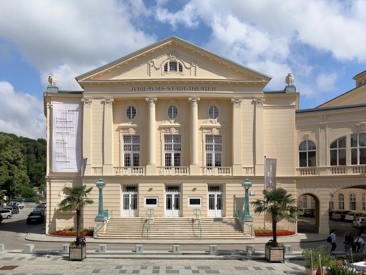 Bühne Baden