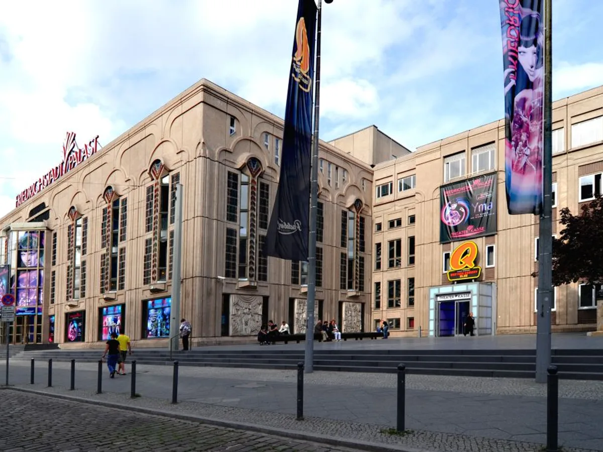 Friedrichstadt-Palast — 2
