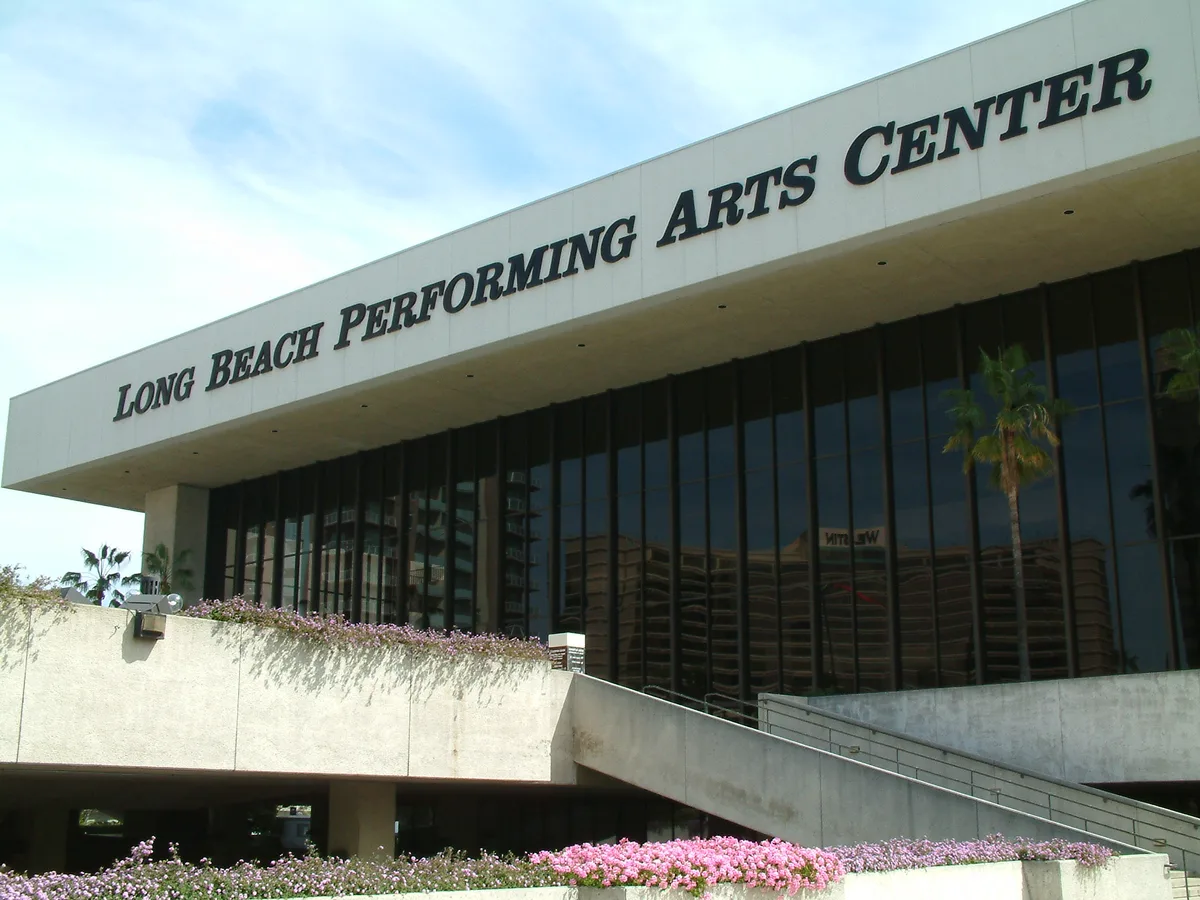 Long Beach Opera